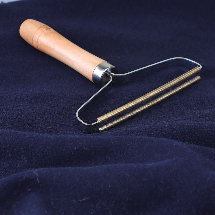 Portable Lint Remover - BlueBox Gadgets