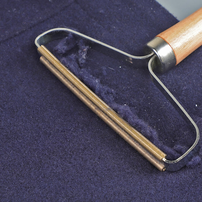 Portable Lint Remover - BlueBox Gadgets